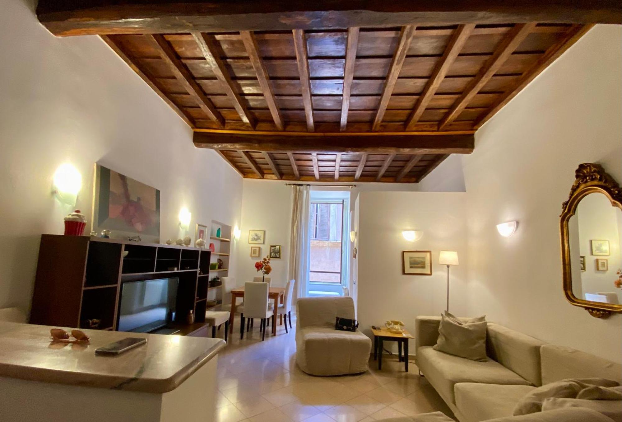 Idi's House * Rom